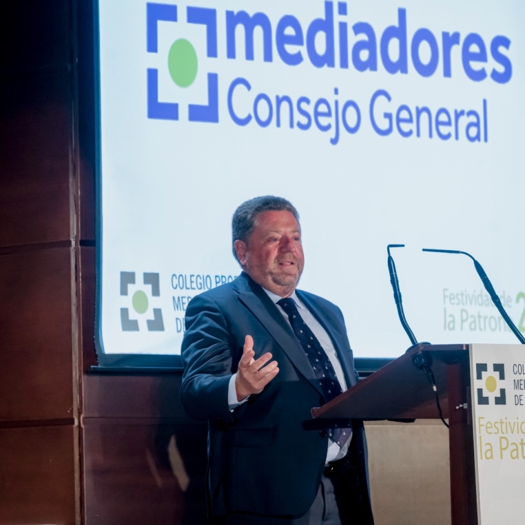 Acto de clausura del día de la patrona del Colegio de Valencia